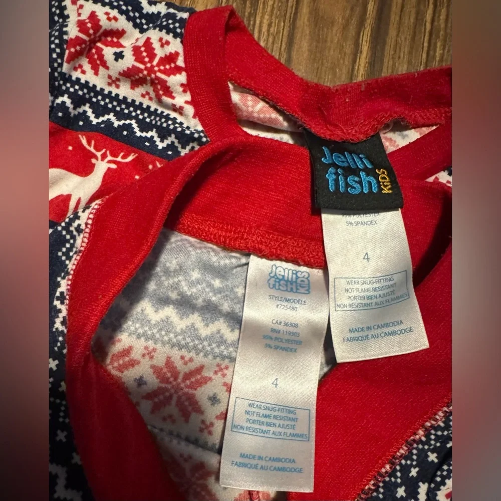 Bundle of 2 Christmas Pajama Set’s - 4T